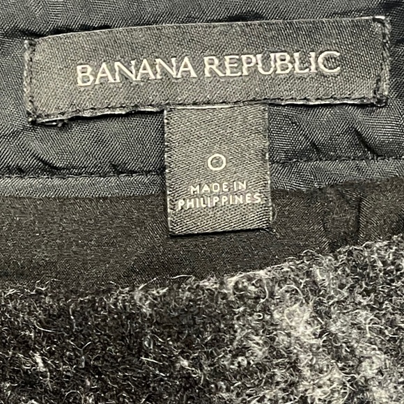 Banana Republic Plaid Skirt - Picture 3 of 9